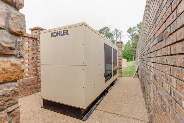 $850,000 | 4498 Highway 47, Charlotte, TN 37036