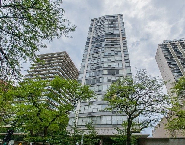 5757 North Sheridan Road, Unit 9C Chicago, IL 60660 - Photo 1 of 25 a front view of a building