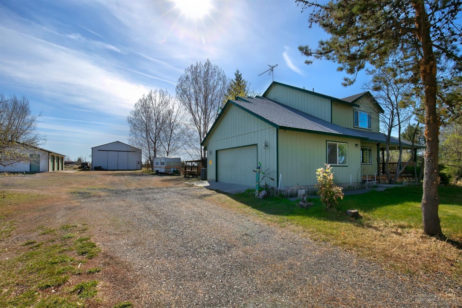 65128 Hunnell Road Bend, OR 97703 - Photo 4 of 23 Gallery Image 4