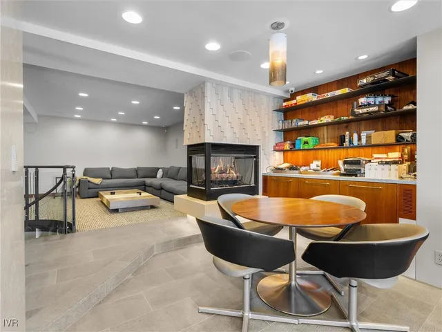 $3,695,000 | 475 Lakeshore Boulevard, Unit 18, Incline Village, NV 89451