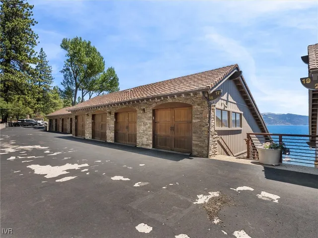 $3,695,000 | 475 Lakeshore Boulevard, Unit 18, Incline Village, NV 89451