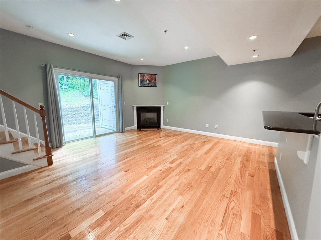 11 Brookside Road, Unit 6 Braintree, MA 02184 - Photo 4 of 26