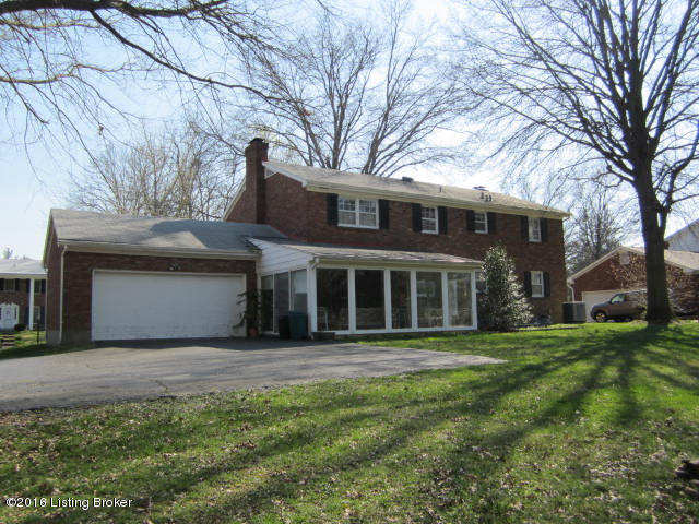 4809 Crofton Road Louisville, KY 40207 - Photo 3 of 25 Rear of Home showing Florida Room and two-car garage.