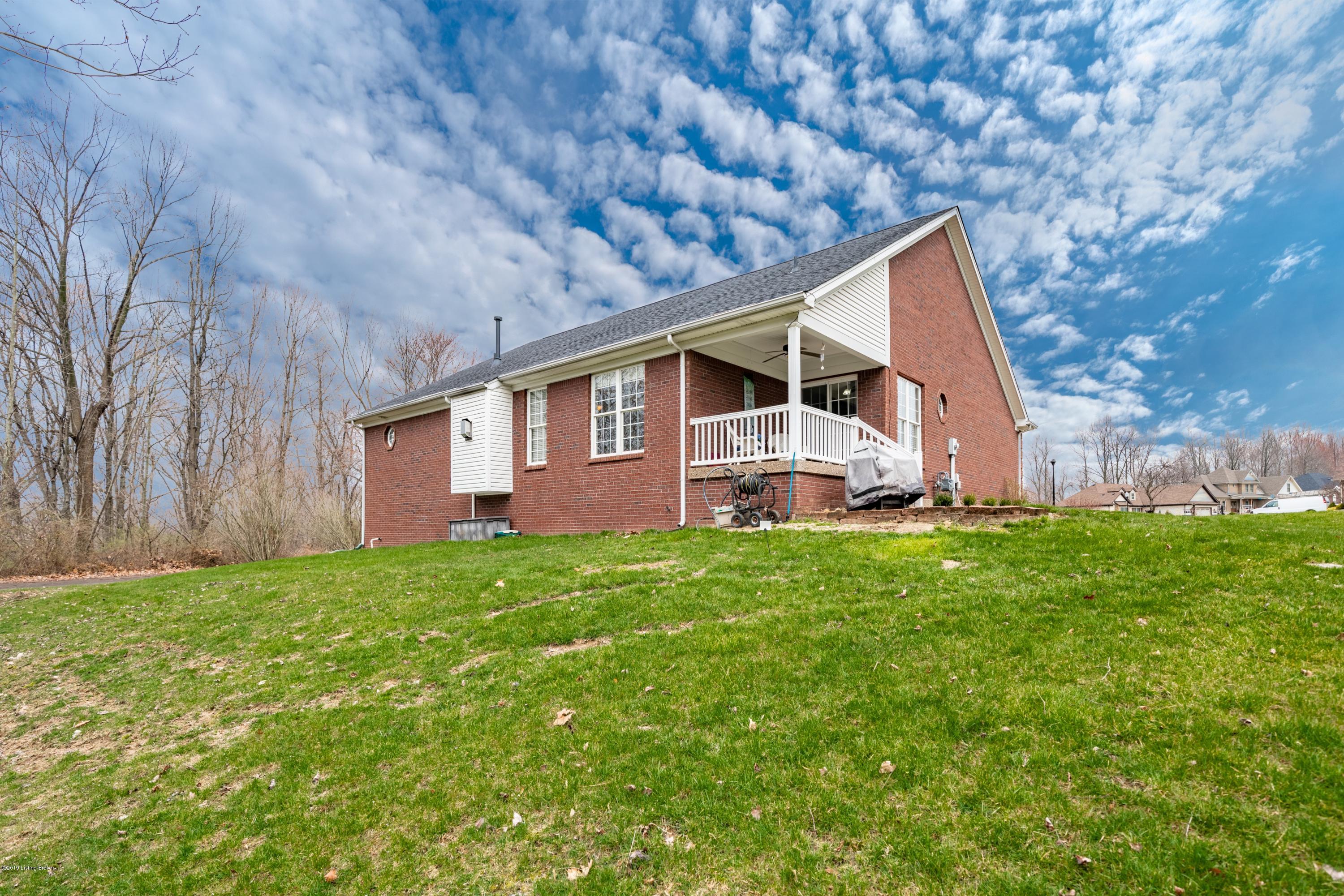 7711 Aspen Ridge Road Louisville, KY 40214 - Photo 43 of 45 7711 Aspen Ridge Road 44
