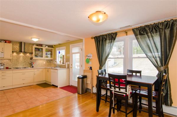 28 Bernard Road Woburn, MA 01801 - Photo 8 of 30 Gallery Image 8