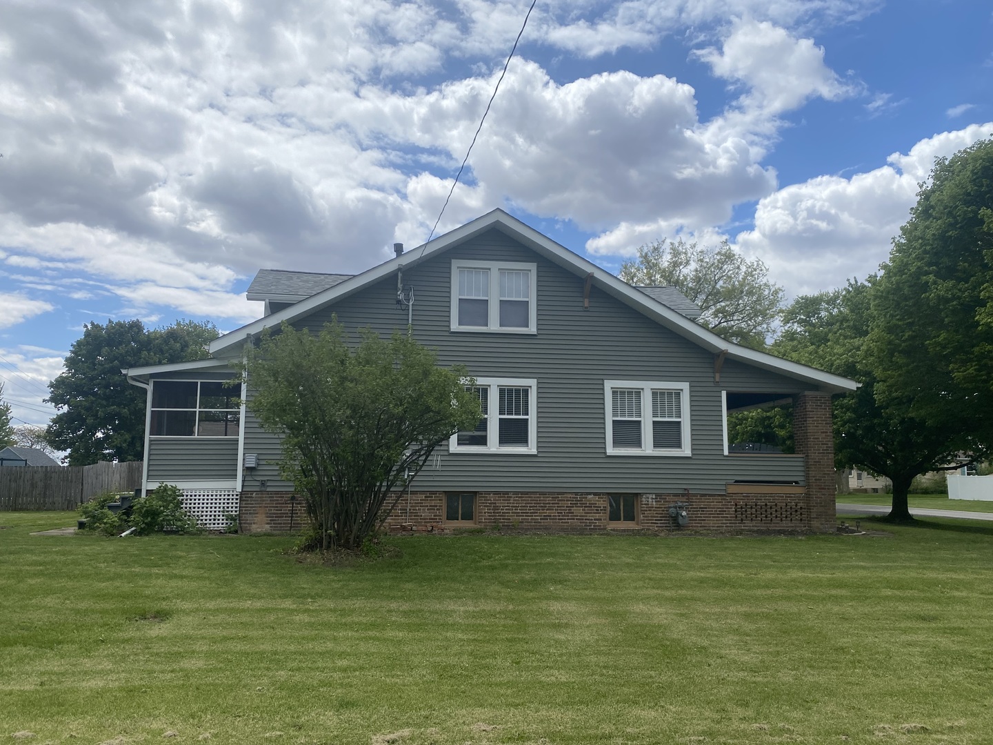 109 Washington Street Benson, IL 61516 - Photo 4 of 32