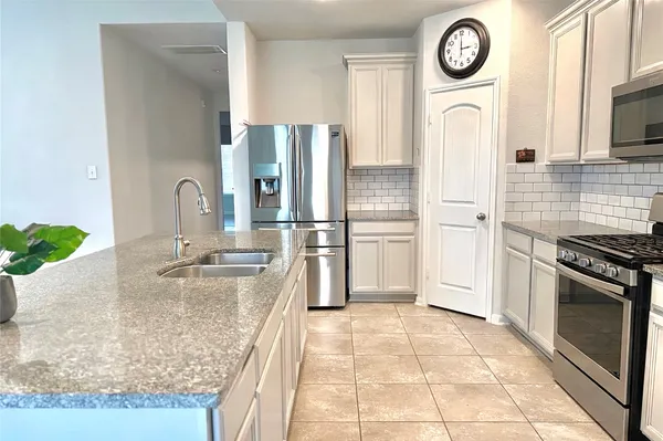 $2,600 | 18535 Ariat Drive, Cypress, TX 77429