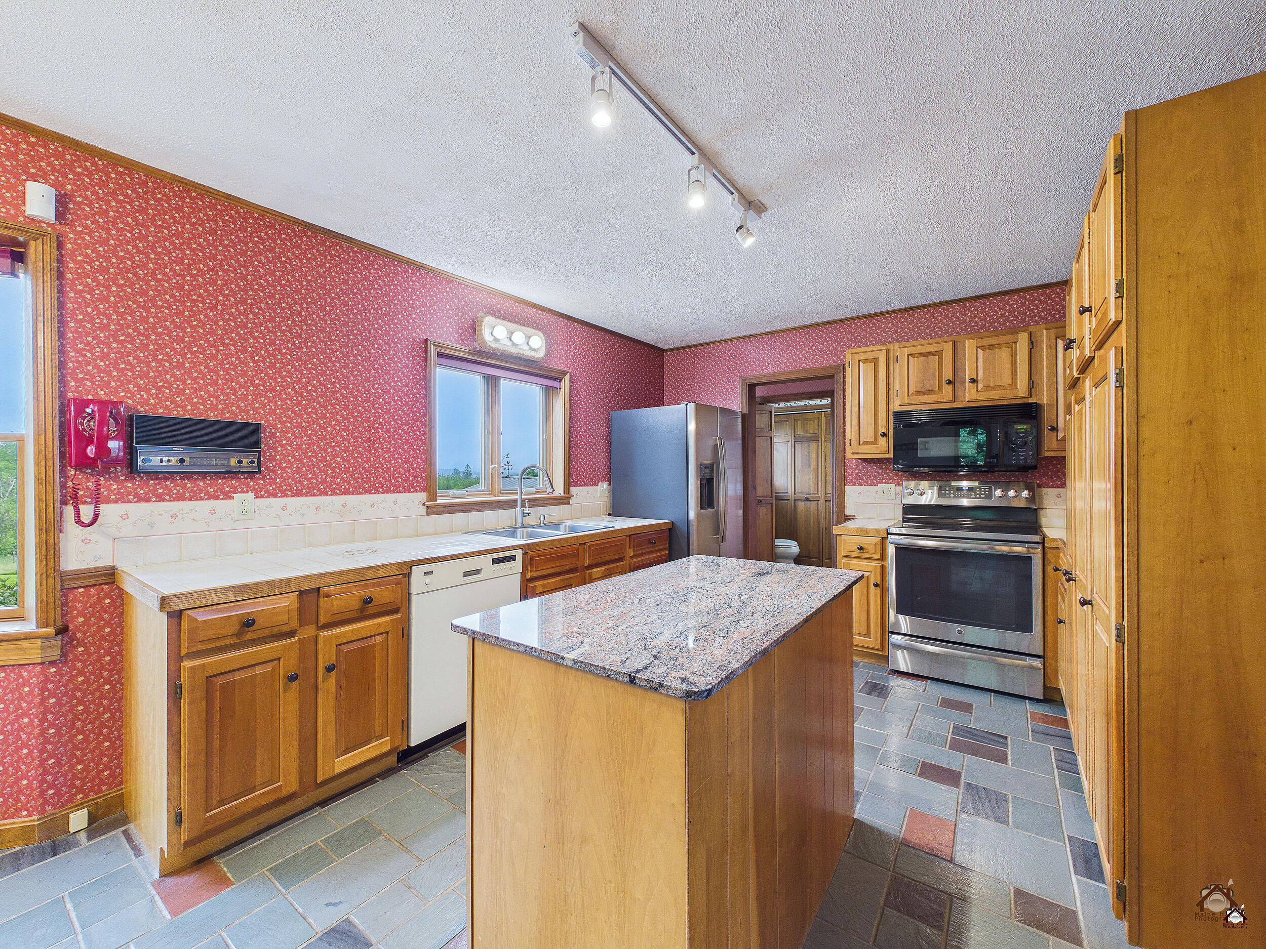 446 Ridge Road Fairfield, ME 04937 - Photo 19 of 56 163-lp-110