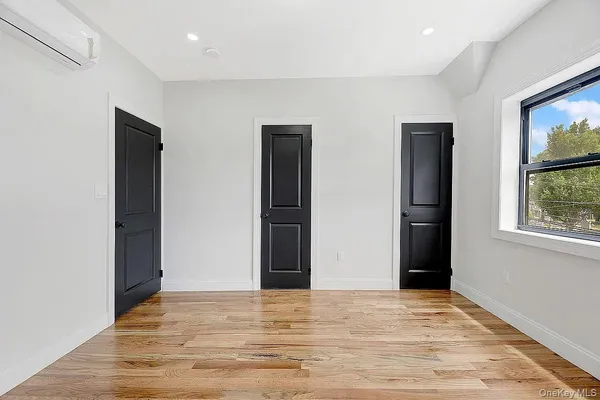 $899,000 | 442 East 43rd Street | Farragut