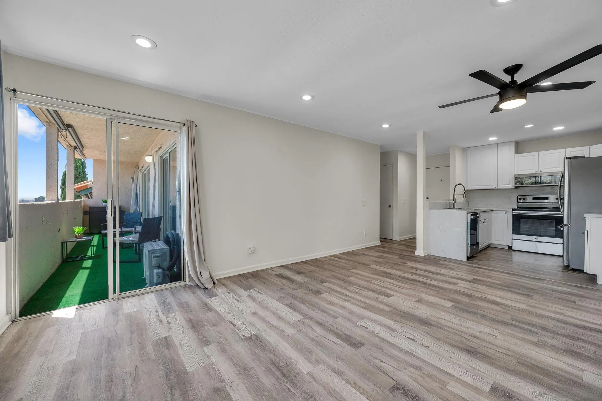 3427 Capalina Road, Unit 25 San Marcos, CA 92069 - Photo 4 of 42