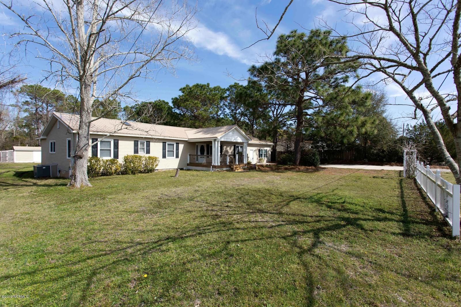 613 Carolina Inlet Acres Road Wilmington, NC 28412 - Photo 3 of 36 03_613InletAcresDr3_mls