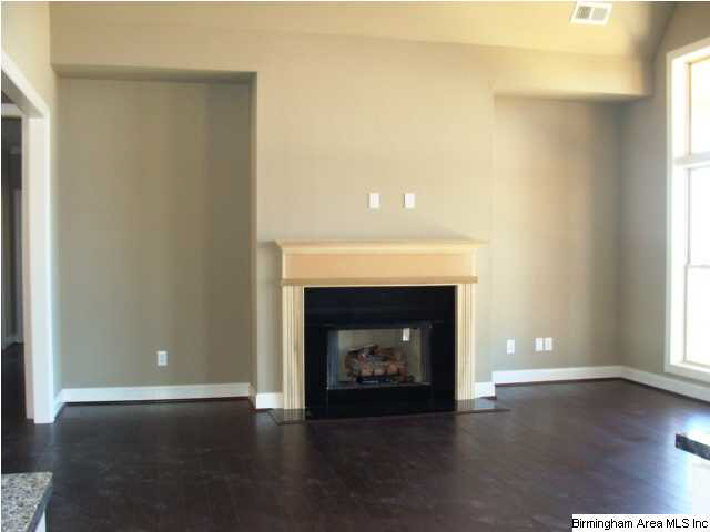 312 Oxford Way Pelham, AL 35124 - Photo 9 of 13