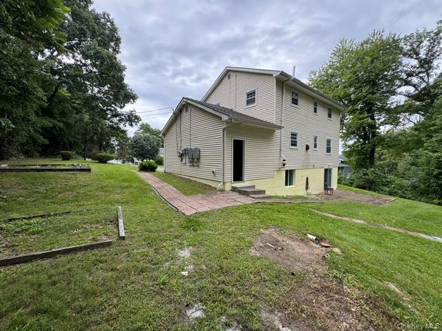 129 Salem Road Fishkill, NY 12524 - Photo 3 of 44 Gallery Image 3