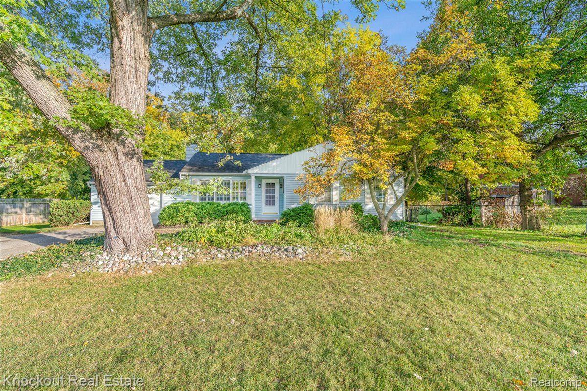 4508 Arden Road Lansing, MI 48917 - Photo 4 of 33 Gallery Image 4