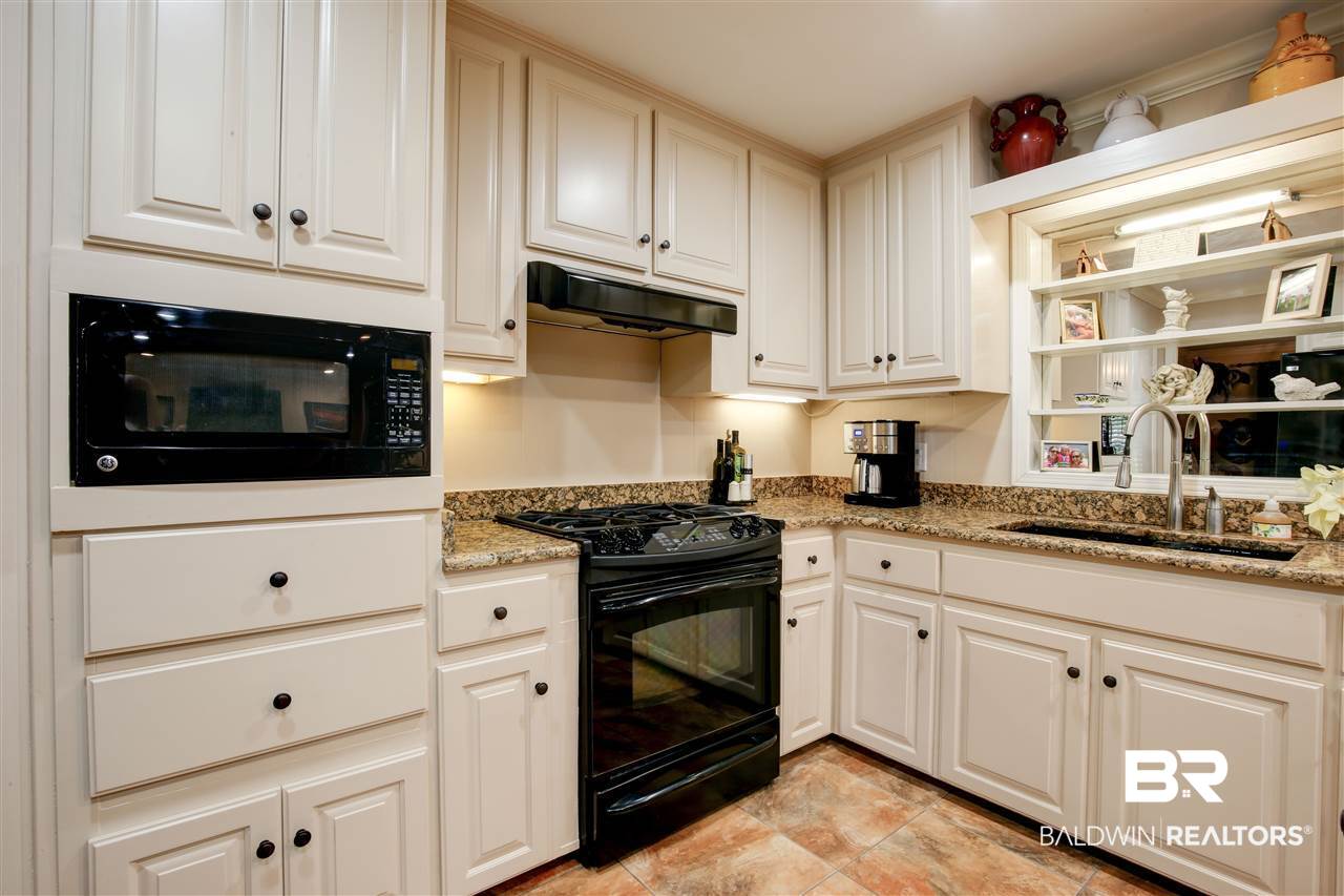 3805 South Conway Drive Mobile, AL 36608 - Photo 11 of 40