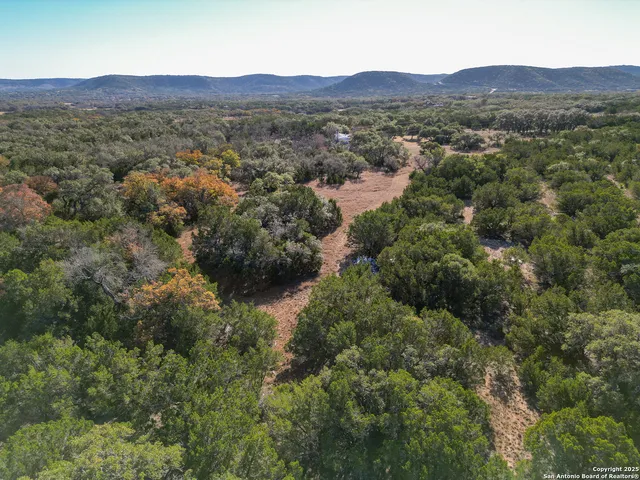 $278,000 | 235 Baptist Lane, Tarpley, TX 78883