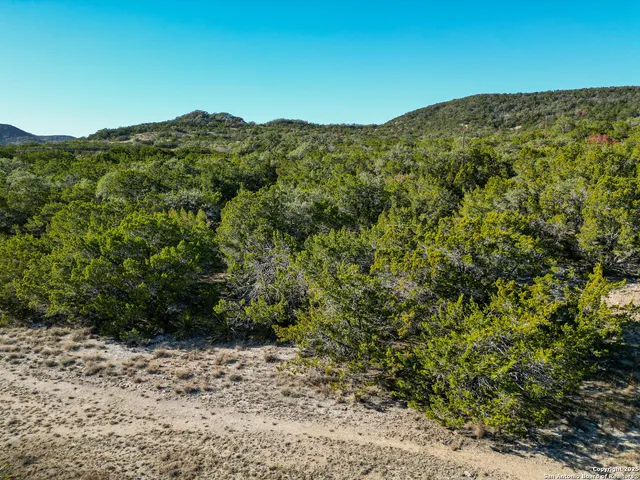 $278,000 | 235 Baptist Lane, Tarpley, TX 78883