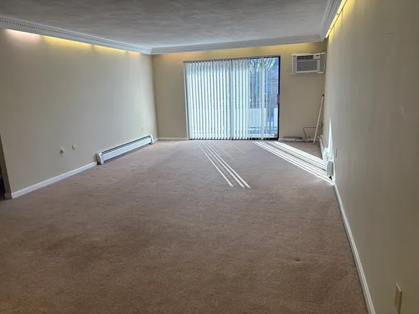 $3,200 | 48 Bigelow Avenue, Unit 24, Watertown, MA 02472