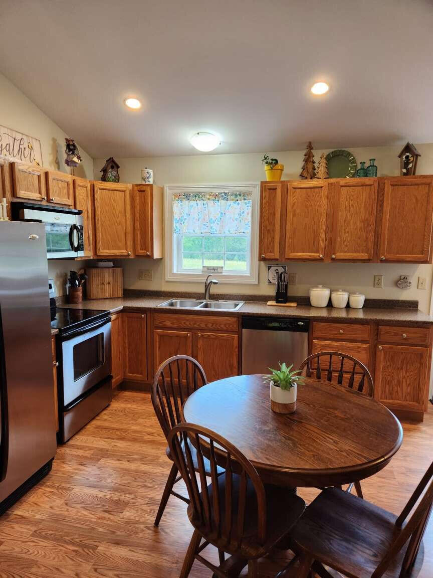 75 Streamside Lane, Unit 16 Bangor, ME 04401 - Photo 4 of 20 King.4