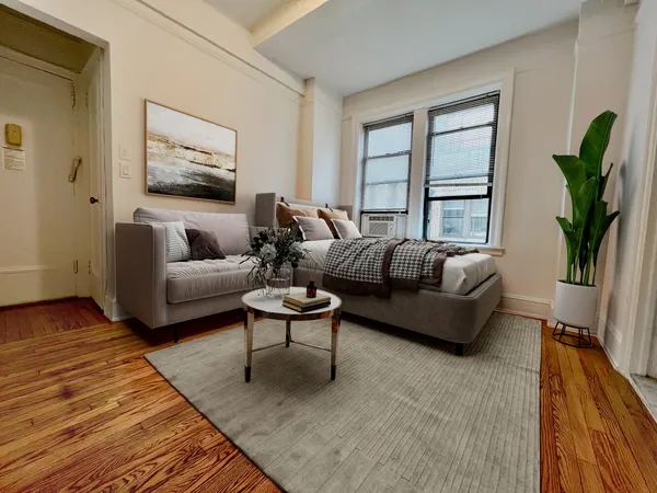 $2,570 | 155 East 52nd Street, Unit 9OK | Midtown East