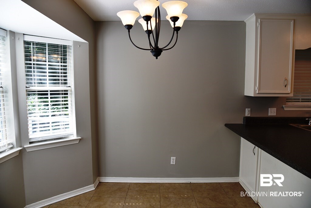 2423 West Road Mobile, AL 36693 - Photo 7 of 21