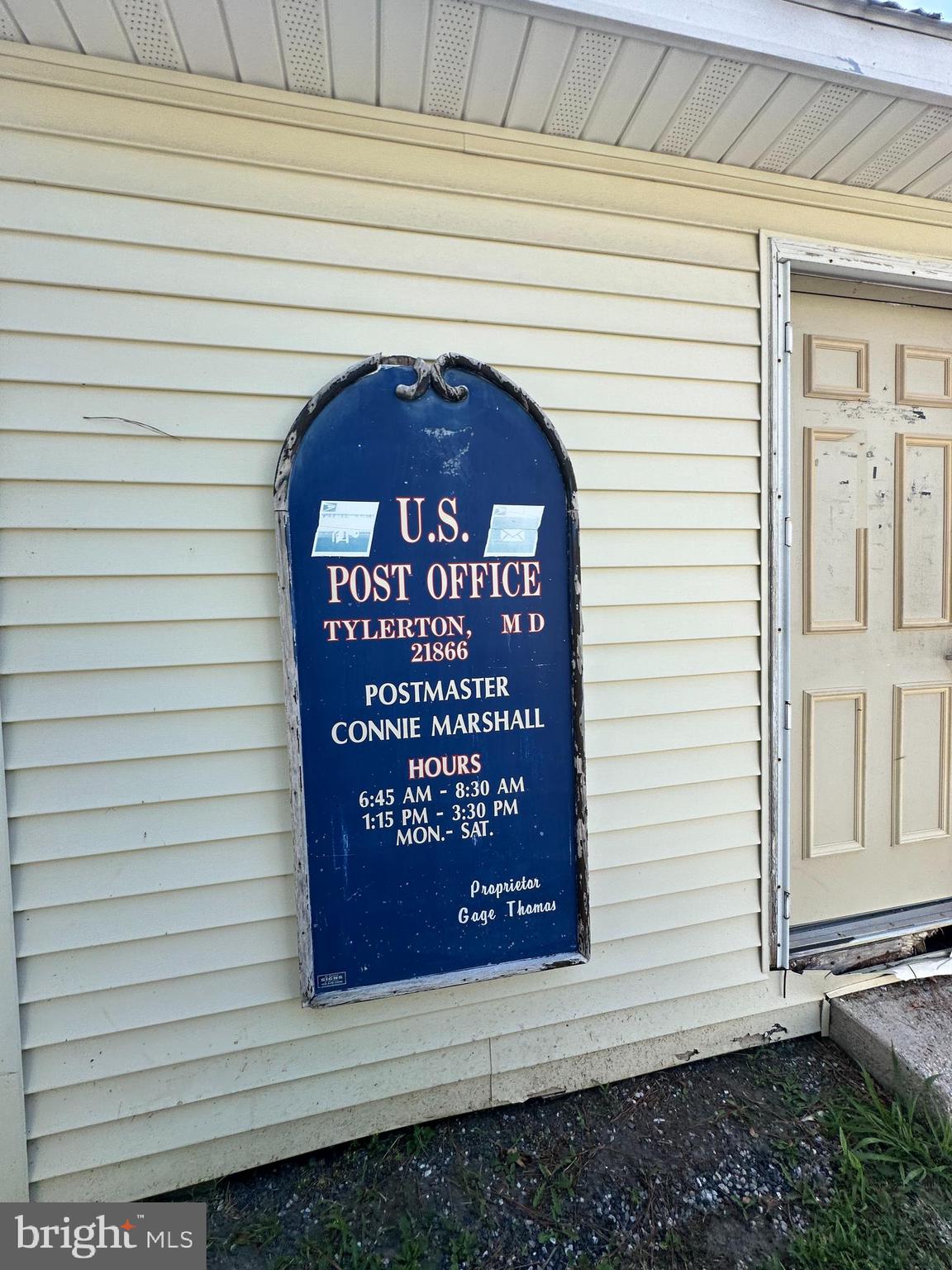 21125 Bay Berry Road Tylerton, MD 21866 - Photo 17 of 20 a view of a wooden door