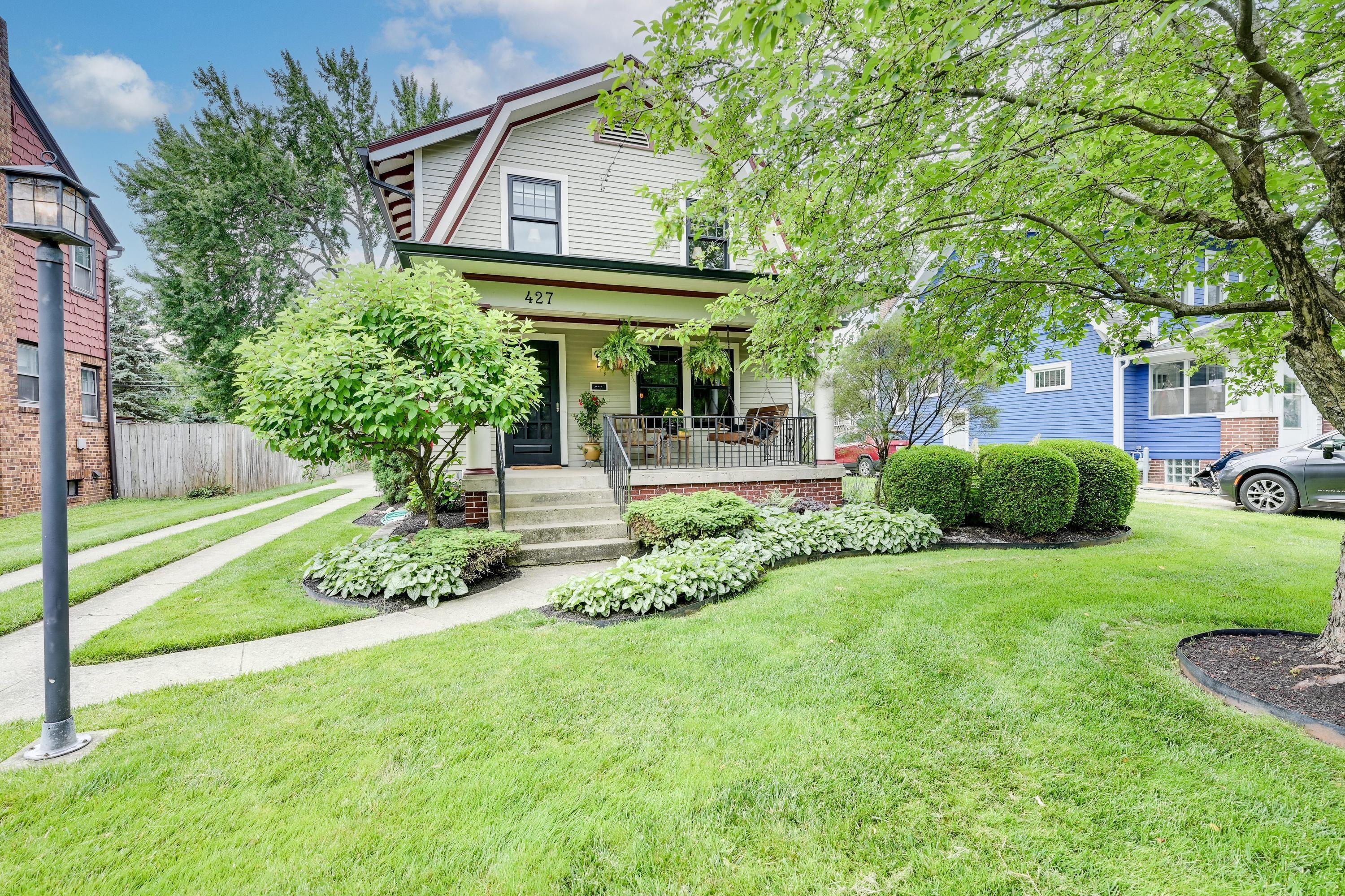 427 East Dunedin Road Columbus, OH 43214 - Photo 4 of 45