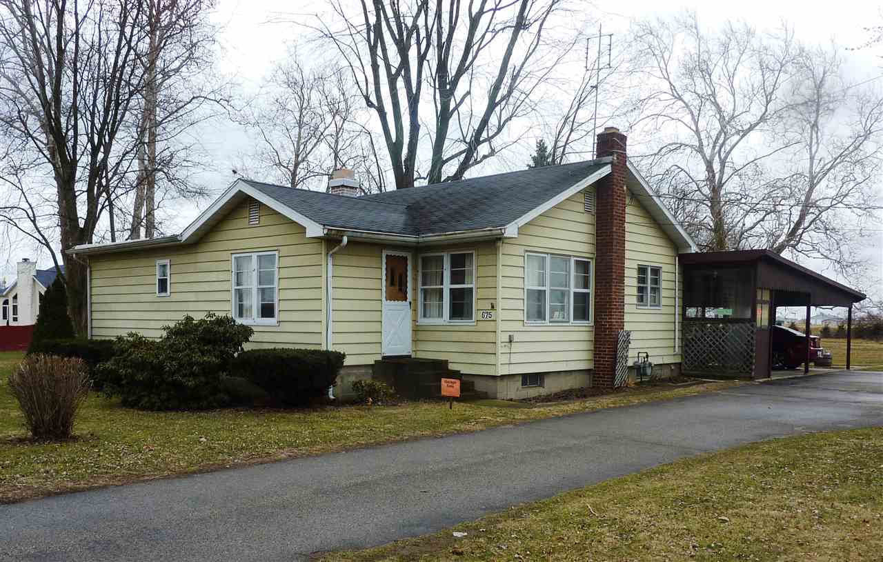675 West 18th Street Rochester, IN 46975 - Photo 1 of 18