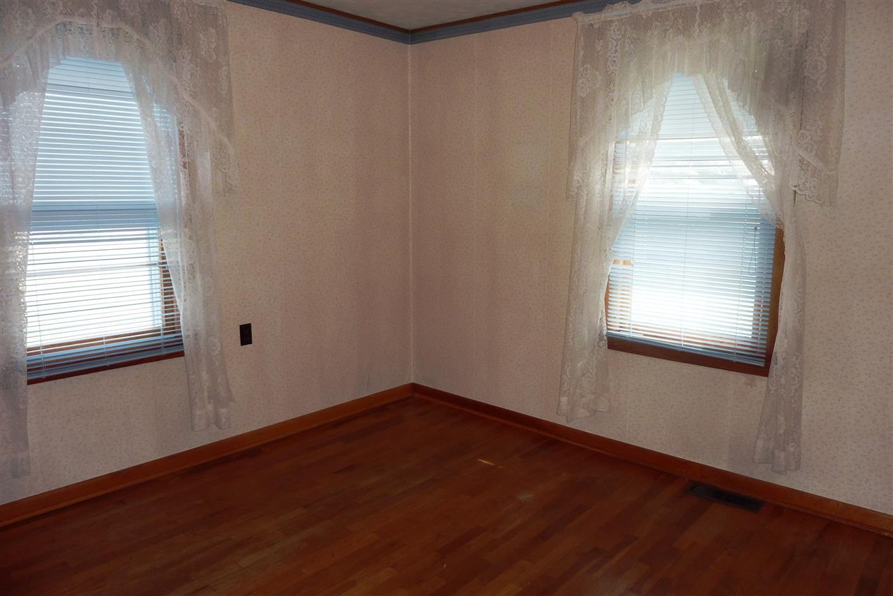 675 West 18th Street Rochester, IN 46975 - Photo 5 of 18