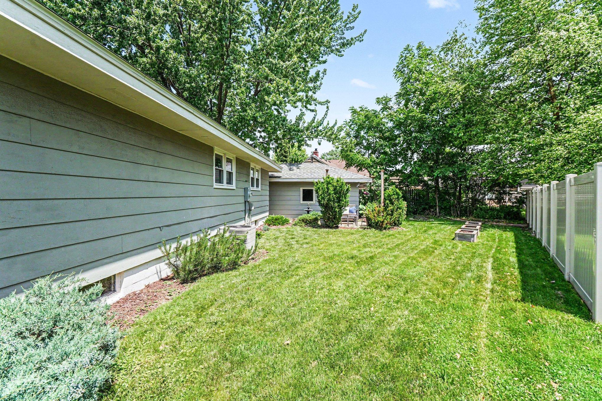 531 Locust Street Chaska, MN 55318 - Photo 22 of 28