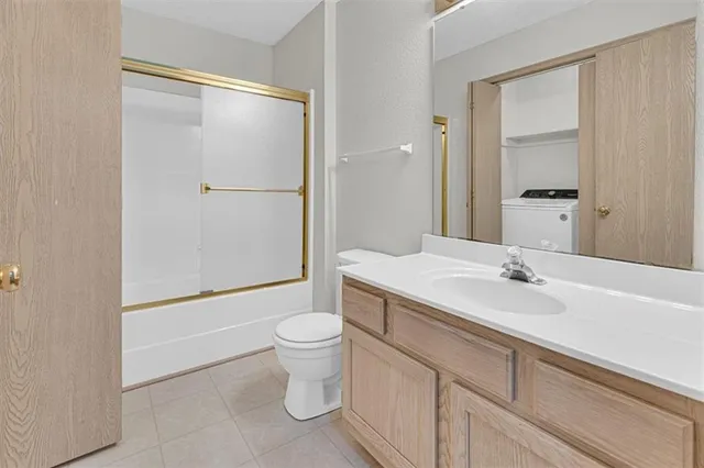 $205,000 | 1313 Southeast Broadway Circle, Lee's Summit, MO 64081