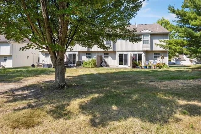 $205,000 | 1313 Southeast Broadway Circle, Lee's Summit, MO 64081