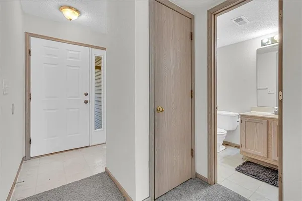 $196,000 | 1313 Southeast Broadway Circle, Lee's Summit, MO 64081