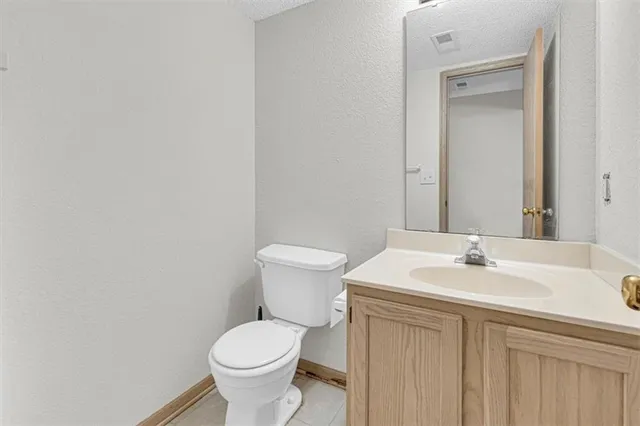 $205,000 | 1313 Southeast Broadway Circle, Lee's Summit, MO 64081