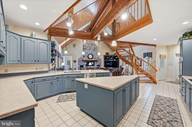 $1,100,000 | 295 Dogwood Drive, Elizabethtown, PA 17022