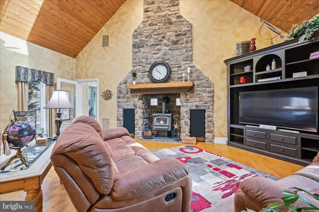 $1,100,000 | 295 Dogwood Drive, Elizabethtown, PA 17022