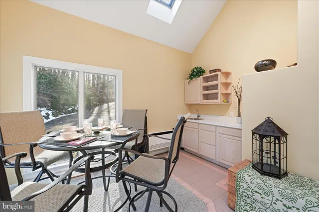 $1,100,000 | 295 Dogwood Drive, Elizabethtown, PA 17022