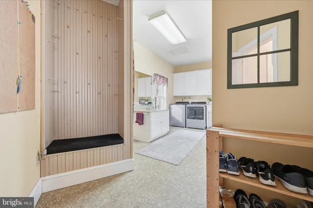 $1,100,000 | 295 Dogwood Drive, Elizabethtown, PA 17022