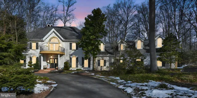 $1,100,000 | 295 Dogwood Drive, Elizabethtown, PA 17022