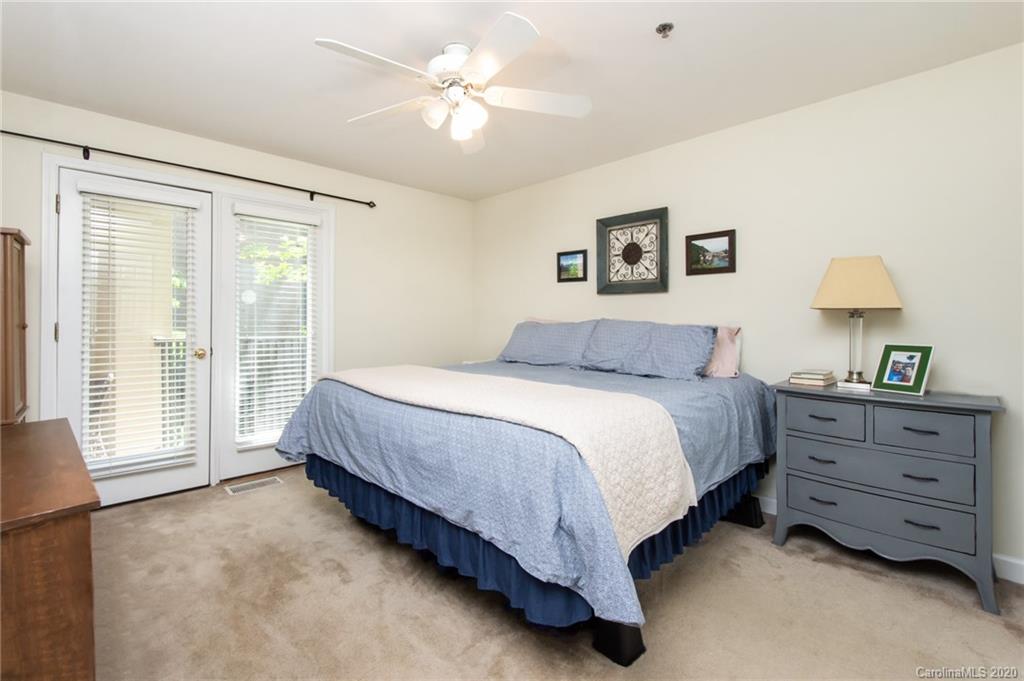 416 Queens Road, Unit 9 Charlotte, NC 28207 - Photo 11 of 24 Gallery Image 11