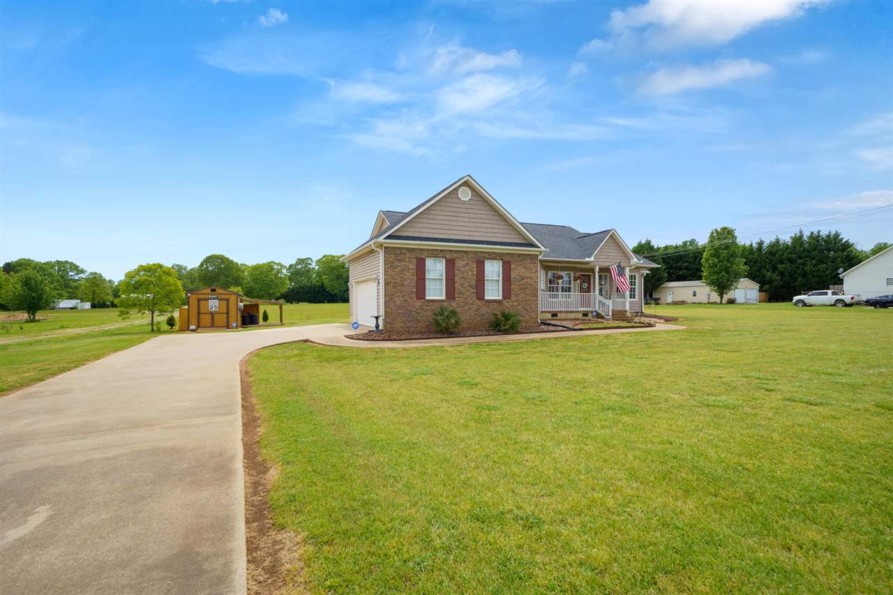 1561 Settle Road Inman, SC 29349 - Photo 3 of 27