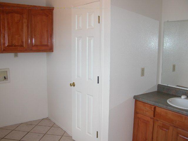 882 Camisa Court Rio Rico, AZ 85648 - Photo 5 of 7