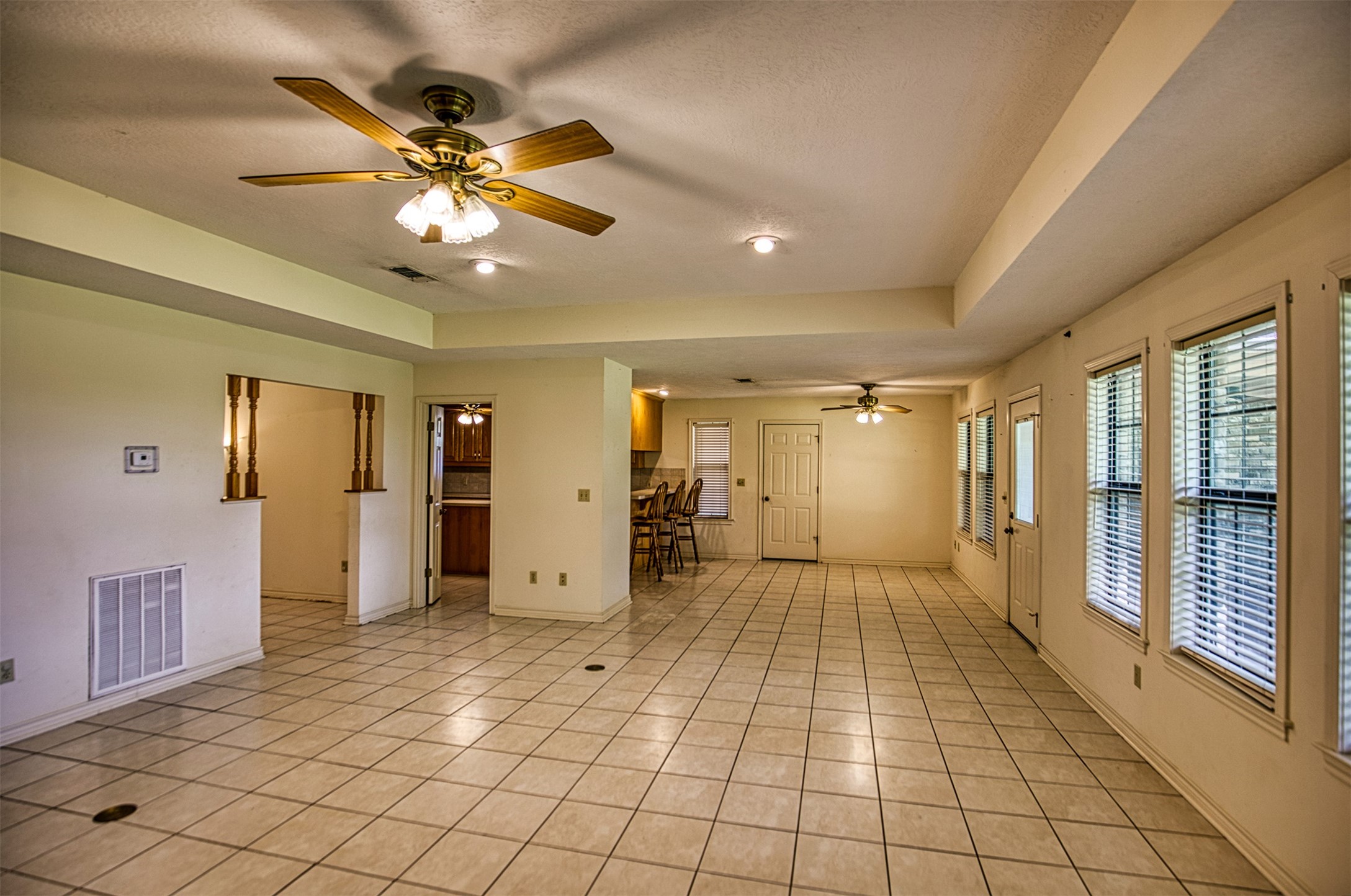 655 Farmers Road Brenham, TX 77833 - Photo 9 of 36