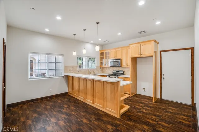 $4,500 | 524 West Elk Avenue, Glendale, CA 91204