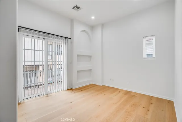 $4,500 | 524 West Elk Avenue, Glendale, CA 91204