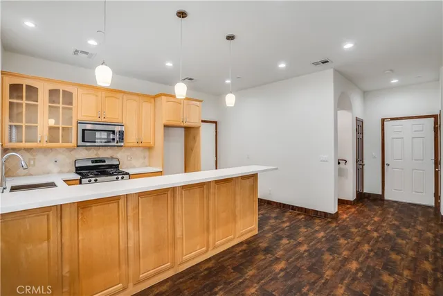 $4,500 | 524 West Elk Avenue, Glendale, CA 91204