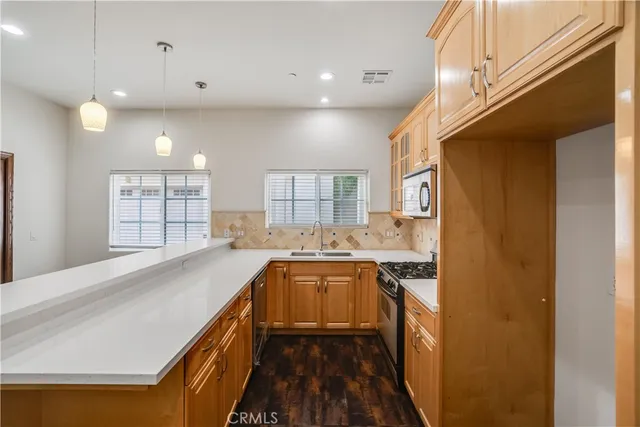 $4,500 | 524 West Elk Avenue, Glendale, CA 91204