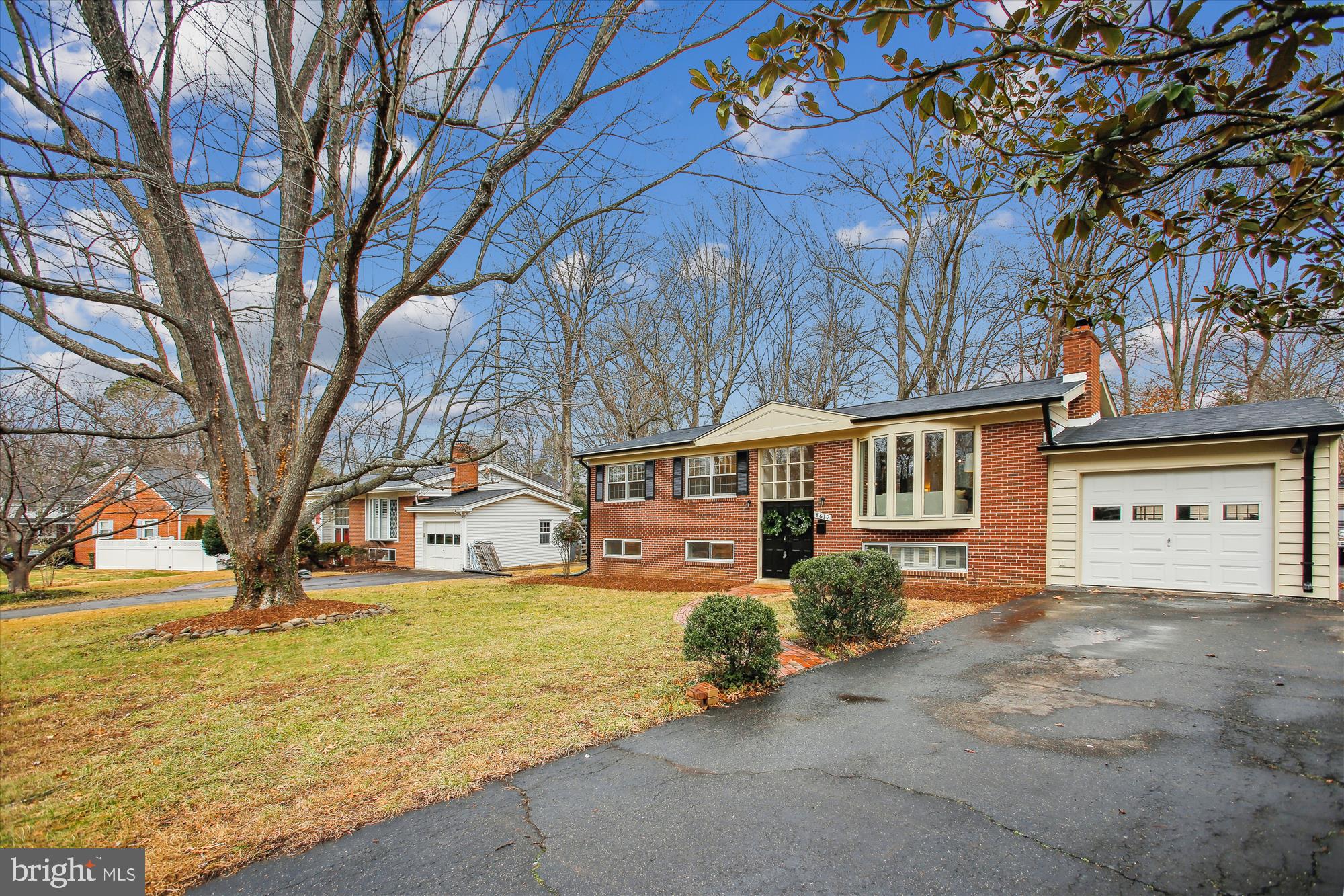 8617 Bradgate Road Alexandria, VA 22308 - Photo 21 of 54 Front Elevation