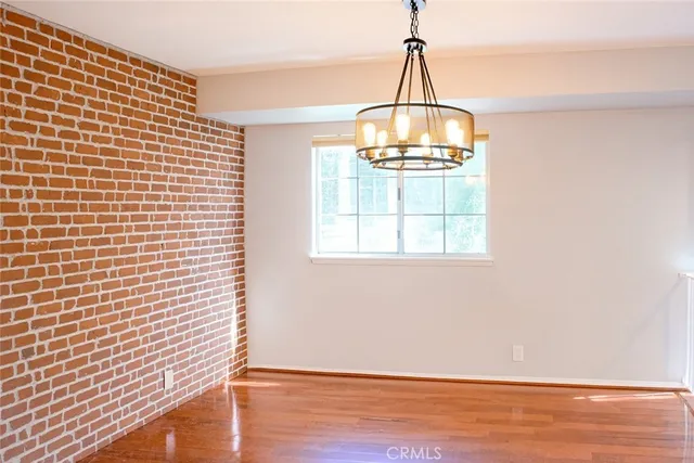 $848,000 | 23163 Mulholland Drive, Woodland Hills, CA 91364