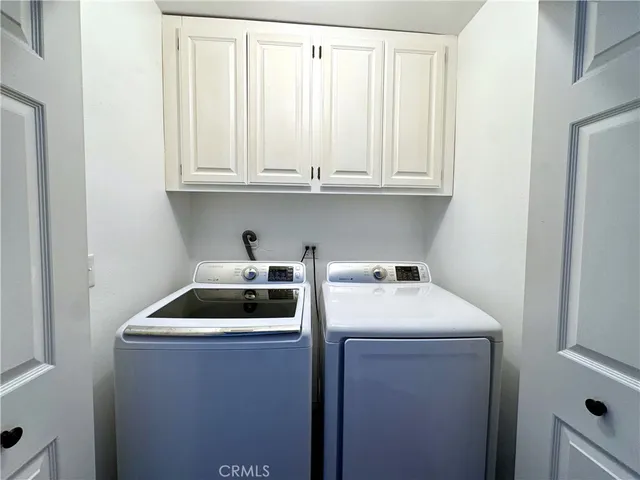 $848,000 | 23163 Mulholland Drive, Woodland Hills, CA 91364